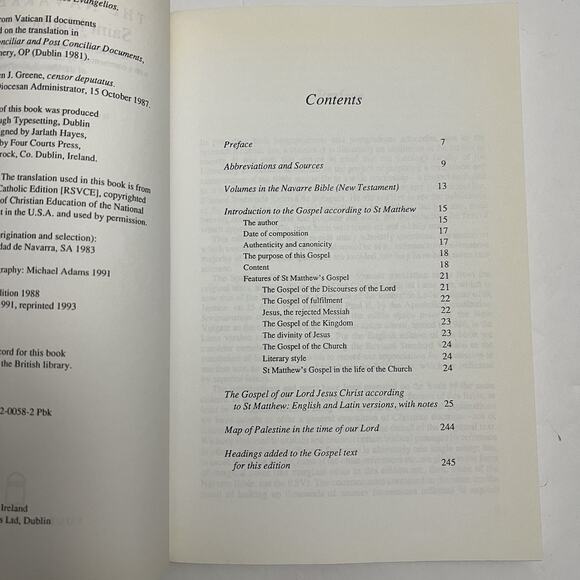 The Navarre Bible St Matthew Texts and Commentaries Paperback Revised Standard - Picture 4 of 7